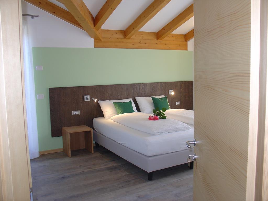 Agriturismo Girasole Fai della Paganella Ruang foto