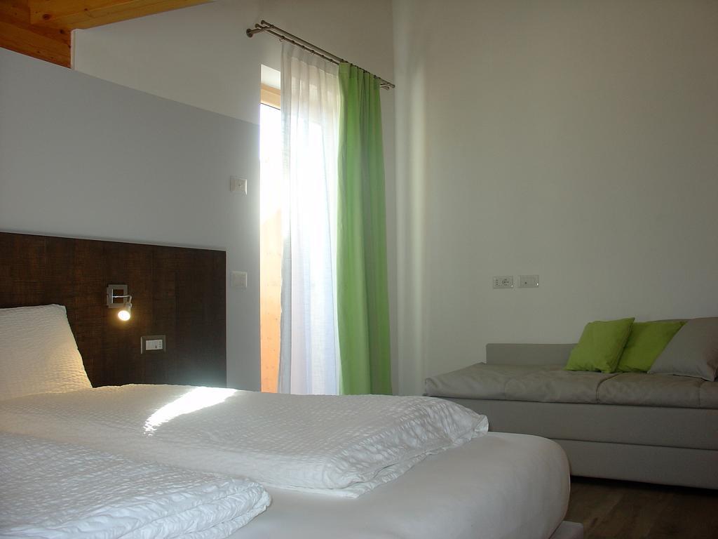 Agriturismo Girasole Fai della Paganella Ruang foto