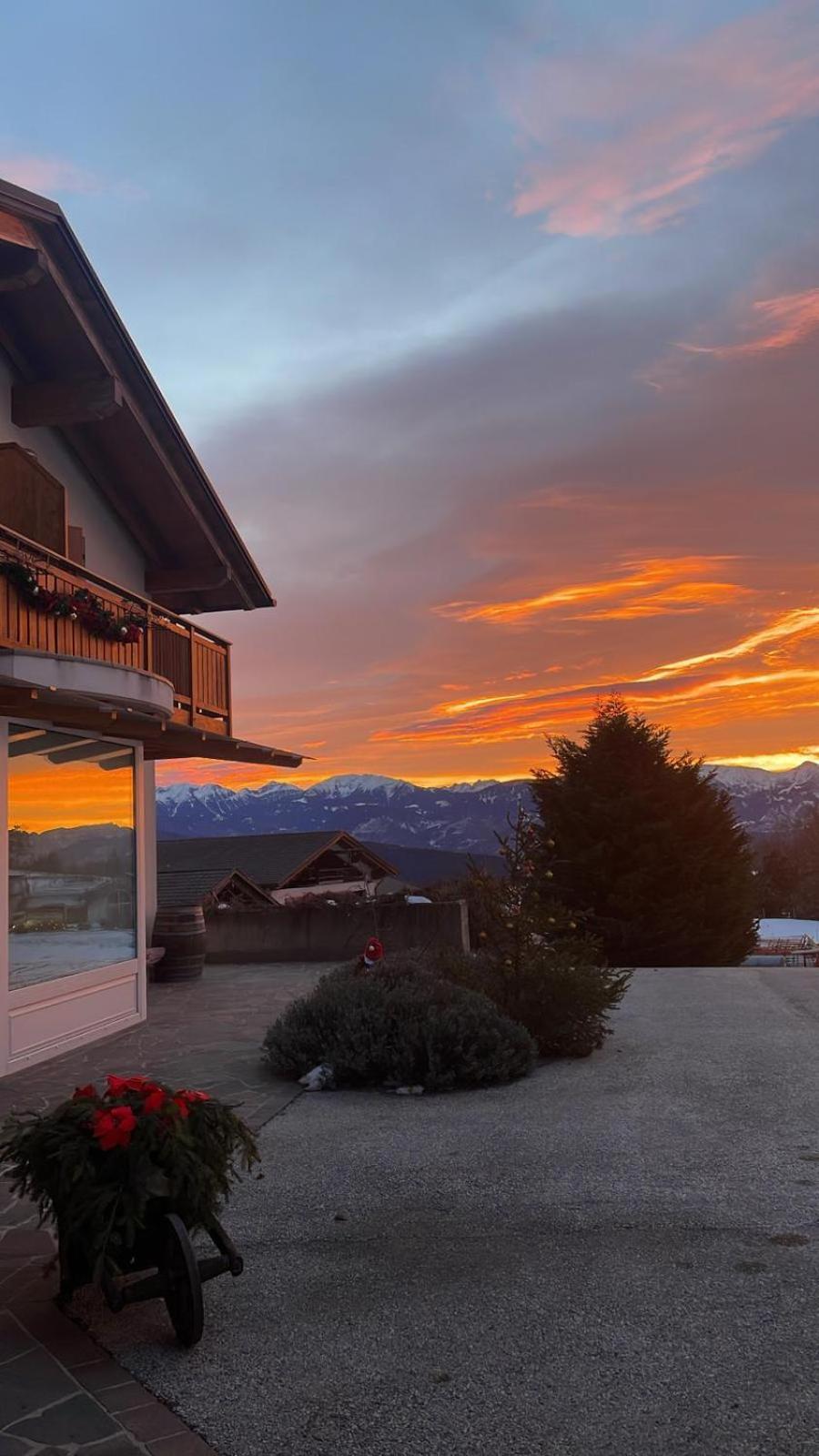 Agriturismo Girasole Fai della Paganella Bagian luar foto